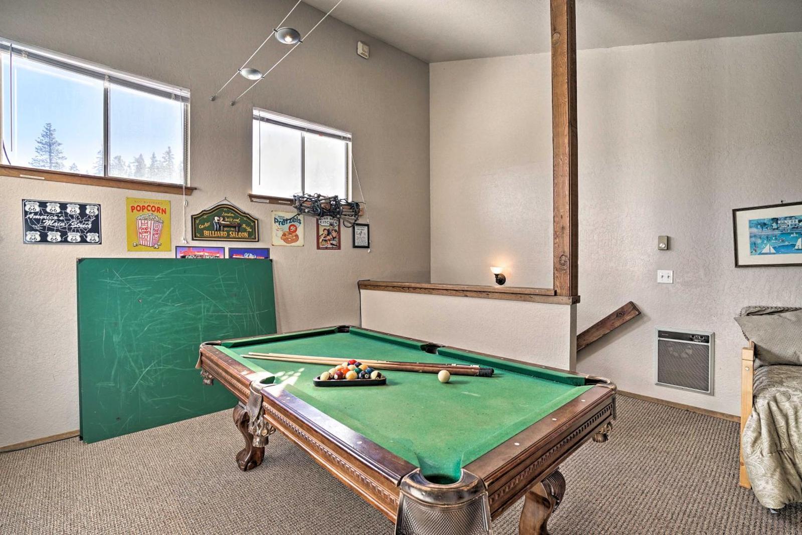 Spacious Ski-in and Ski-out Stateline Condo with Views! Main image 1